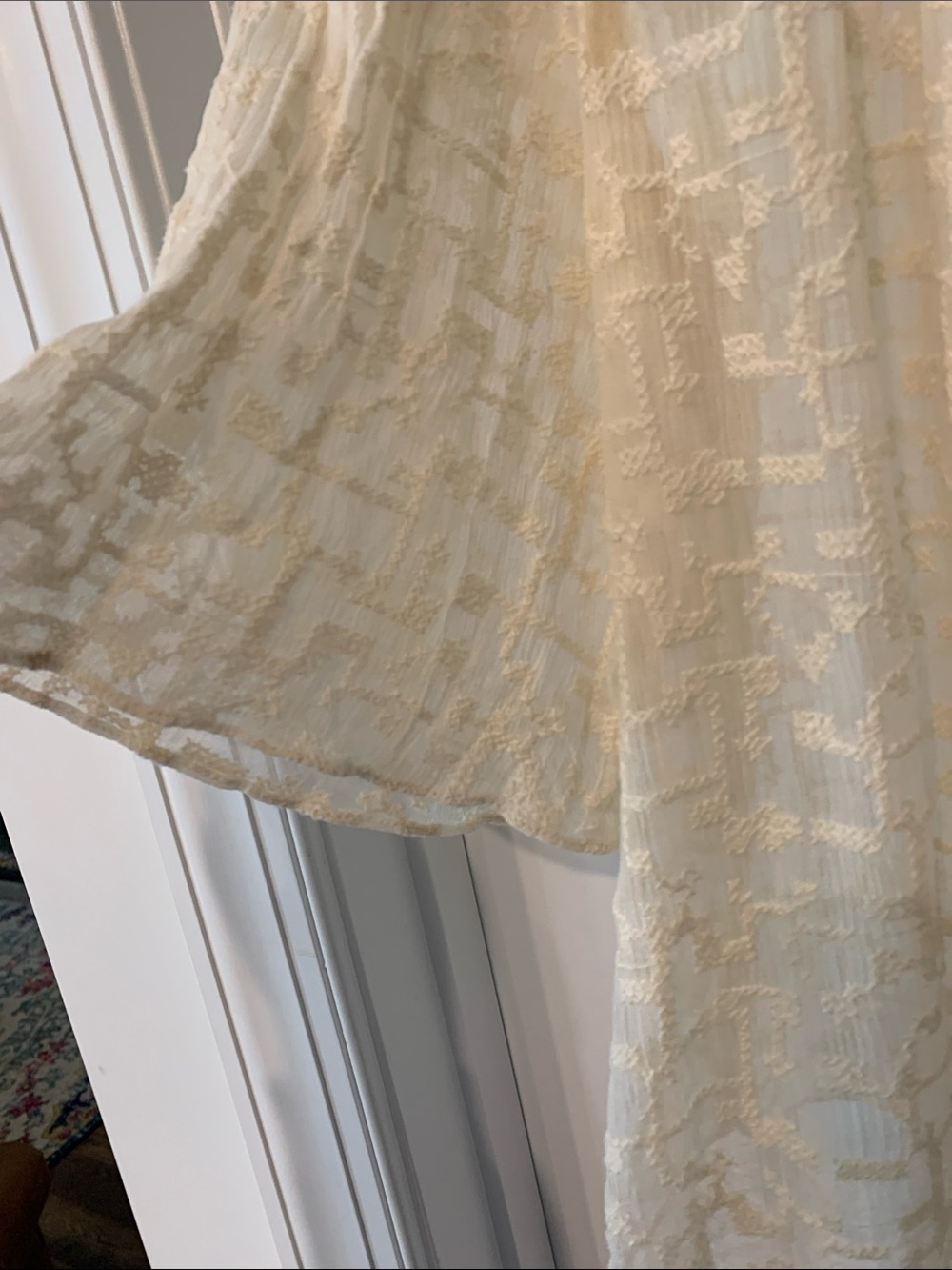 Rebecca Taylor Cream Textured V-Neck Flowy silk blouse 4 - Picture 3 of 8